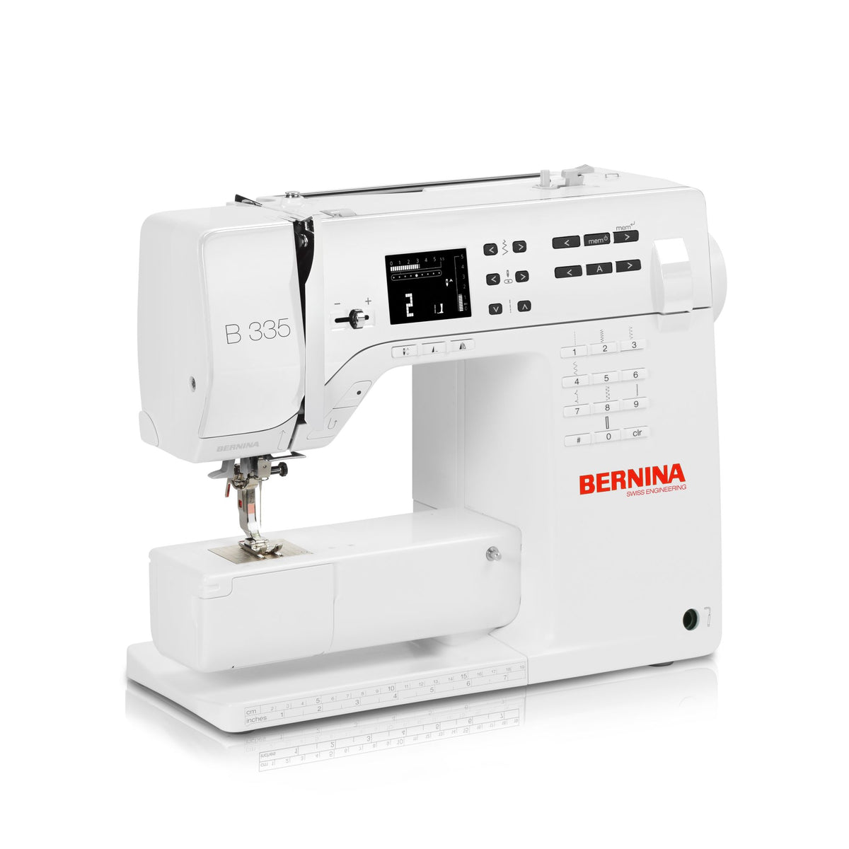 BERNINA 335 Deluxe mit Kompaktnähfüsse