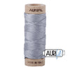 Aurifil Garn aus 100% Baumwolle, 6 fädiges Zahnseidengarn - 2610