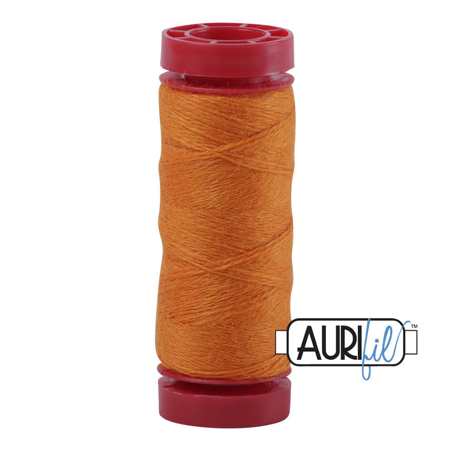 Fil Aurifil composé à 50 % d'acrylique et à 50 % de laine - 8235