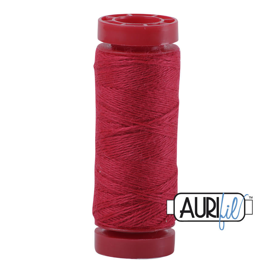 Aurifil thread made of 50% acrylic and 50% wool - 8255