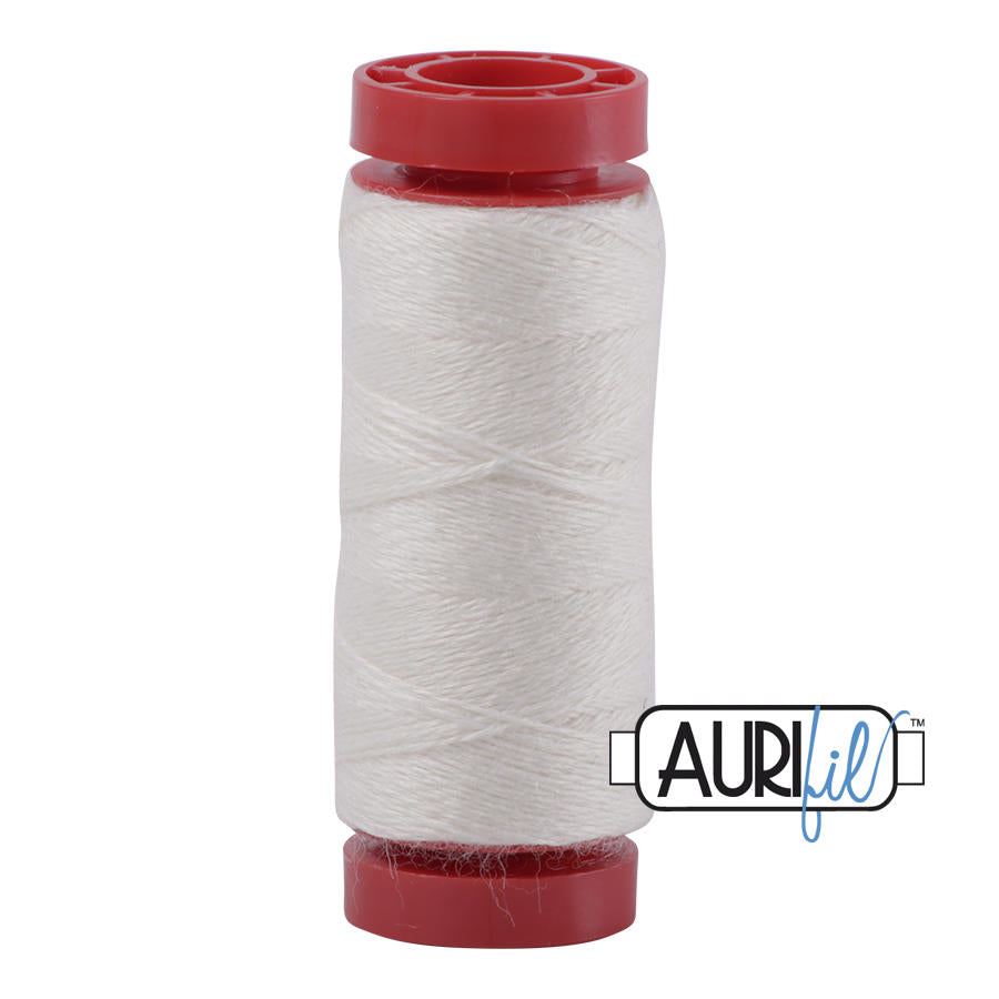Aurifil thread made of 50% acrylic and 50% wool - 8328