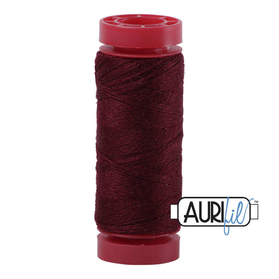 Aurifil thread made of 50% acrylic and 50% wool - 8460