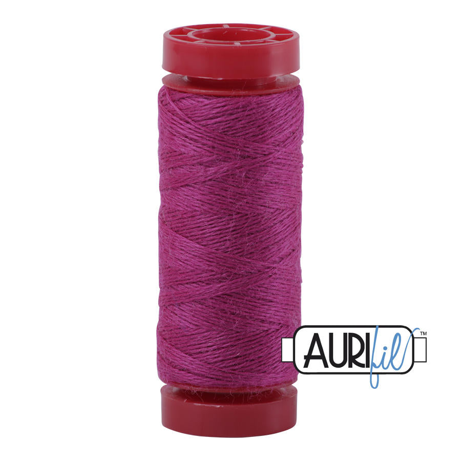 Filato Aurifil composto da 50% acrilico e 50% lana - 8530