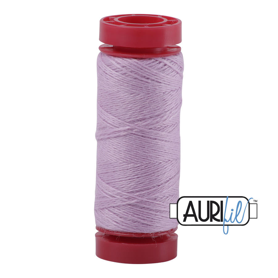 Filato Aurifil composto da 50% acrilico e 50% lana - 8574