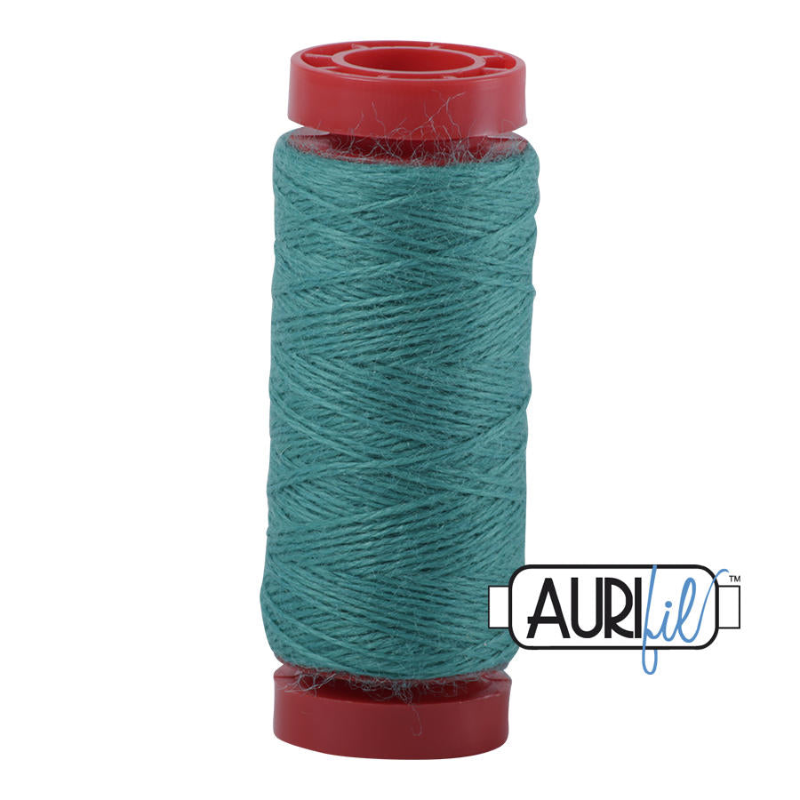 Fil Aurifil composé à 50 % d'acrylique et à 50 % de laine - 8870