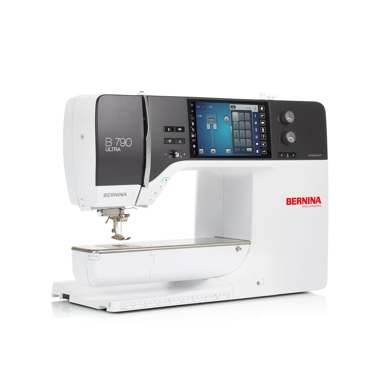 BERNINA 790 ULTRA mit Stickmodul