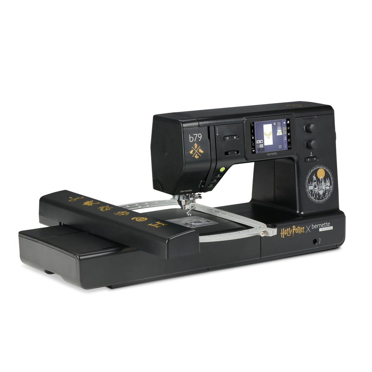 bernette 79, macchina da cucire e ricamare "Harry Potter", sarà disponibile a partire da metà aprile circa; ordinatela già ora