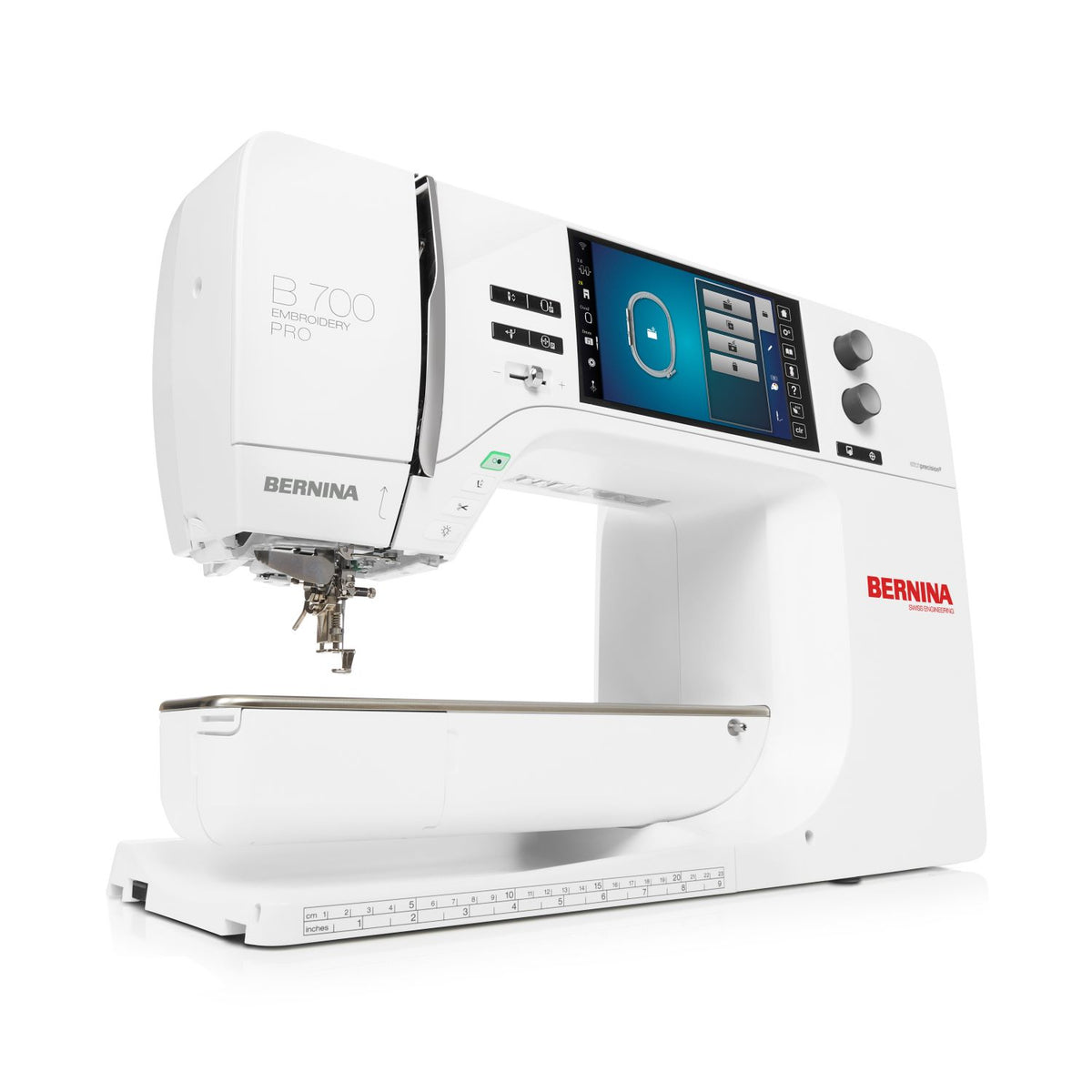 BERNINA 700 pro mit Stickmodul